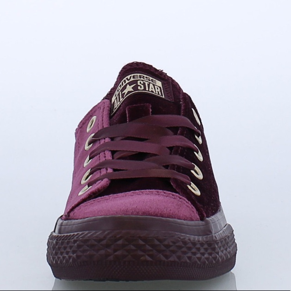 RARE Chuck Taylor Velvet All Star Sneakers - Picture 2 of 6